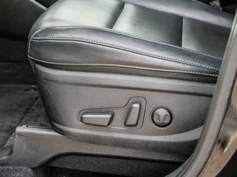 Used 2025 Kia Telluride S AWD/4WD image 45