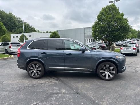 Used 2023 Volvo XC90 T8 Plus w/ Protection Package AWD/4WD image 4