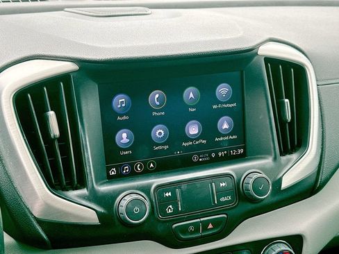 Used 2022 GMC Terrain SLT w/ Infotainment Package II FWD image 13