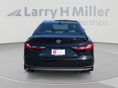 Used 2026 Toyota Camry SE FWD image 4