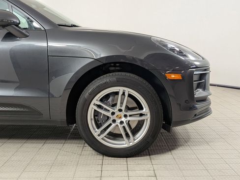 Certified 2023 Porsche Macan AWD/4WD image 11