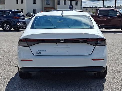 Used 2023 Honda Accord EX image 6