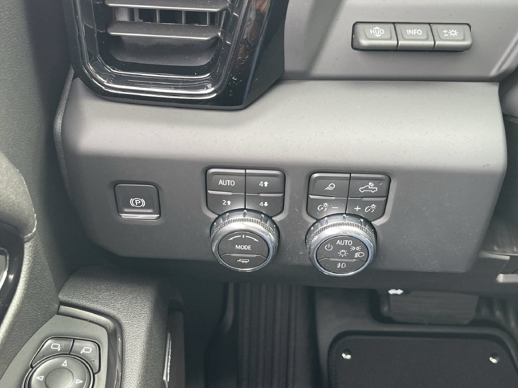 New 2026 GMC Sierra 2500 AT4 w/ AT4 Premium Plus Package AWD/4WD image 18