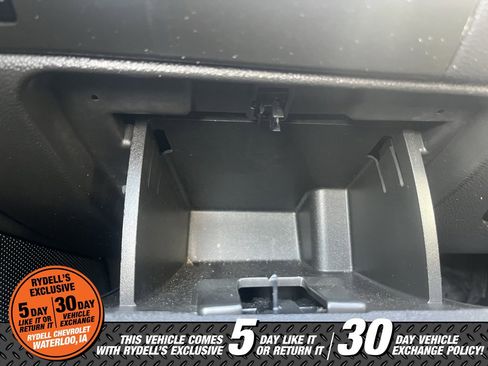 Used 2017 Chevrolet Impala Premier image 28