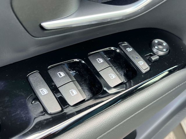 Certified 2023 Hyundai Tucson Limited AWD/4WD image 18