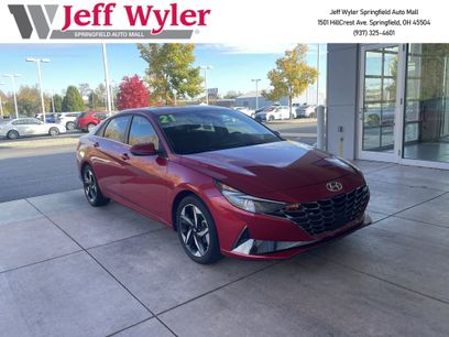 Used 2021 Hyundai Elantra SEL w/ Convenience + Premium Package