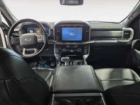 Used 2021 Ford F150 Lariat w/ Tow Technology Package image 12