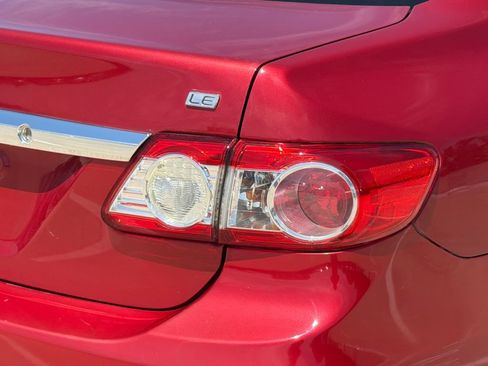 Used 2011 Toyota Corolla LE FWD image 5