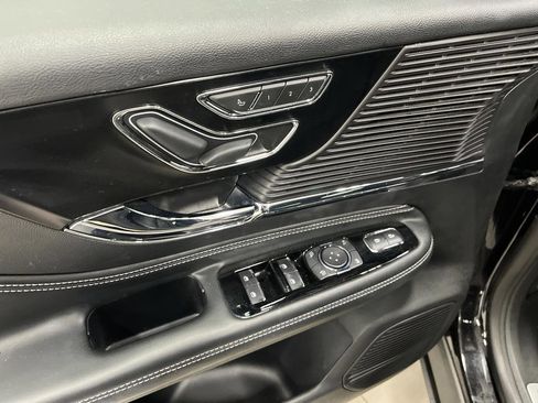 Used 2022 Lincoln Corsair AWD w/ Premium Package image 30