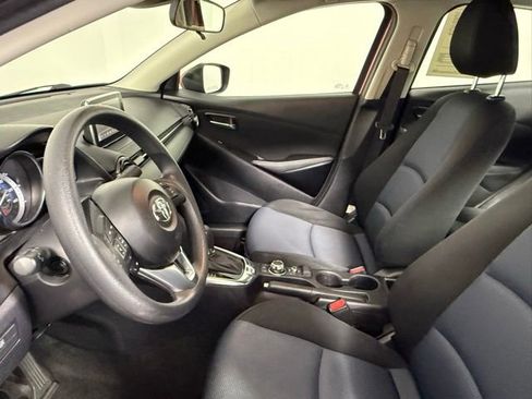 Used 2017 Toyota Yaris iA FWD image 26