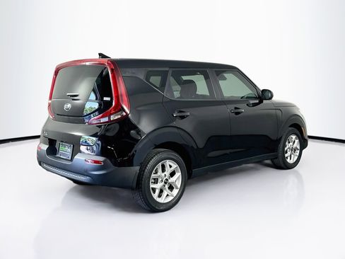 Used 2021 Kia Soul S FWD image 9
