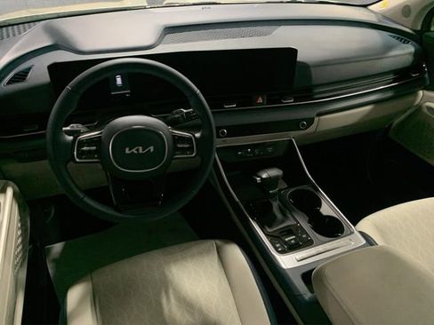 New 2026 Kia Carnival EX image 8