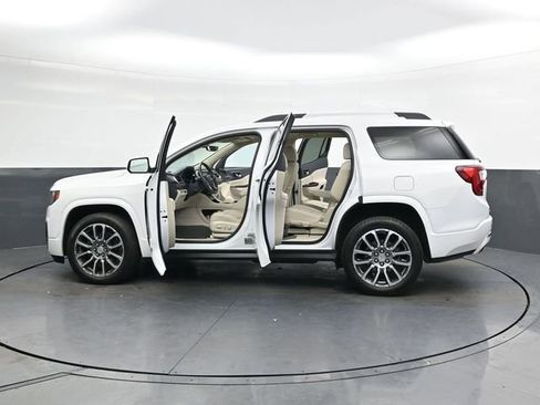 Used 2023 GMC Acadia Denali w/ Denali Ultimate Package image 39