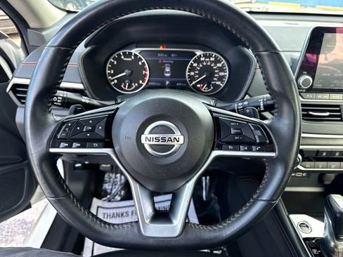 Used 2021 Nissan Altima 2.5 SR image 17