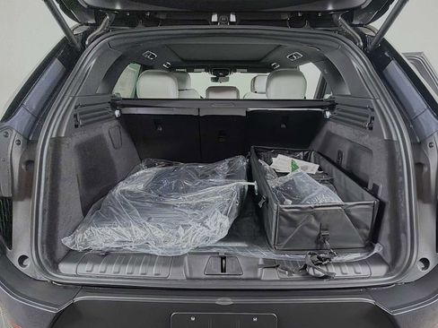 New 2026 Land Rover Range Rover Sport SE AWD/4WD image 25