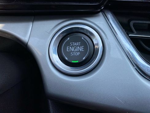 Used 2026 Chevrolet Trax LT FWD image 34