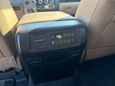 Used 2012 Toyota Sequoia Platinum AWD/4WD image 22