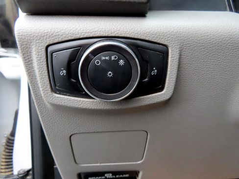 Used 2019 Ford F450 XL w/ XL Value Package image 22