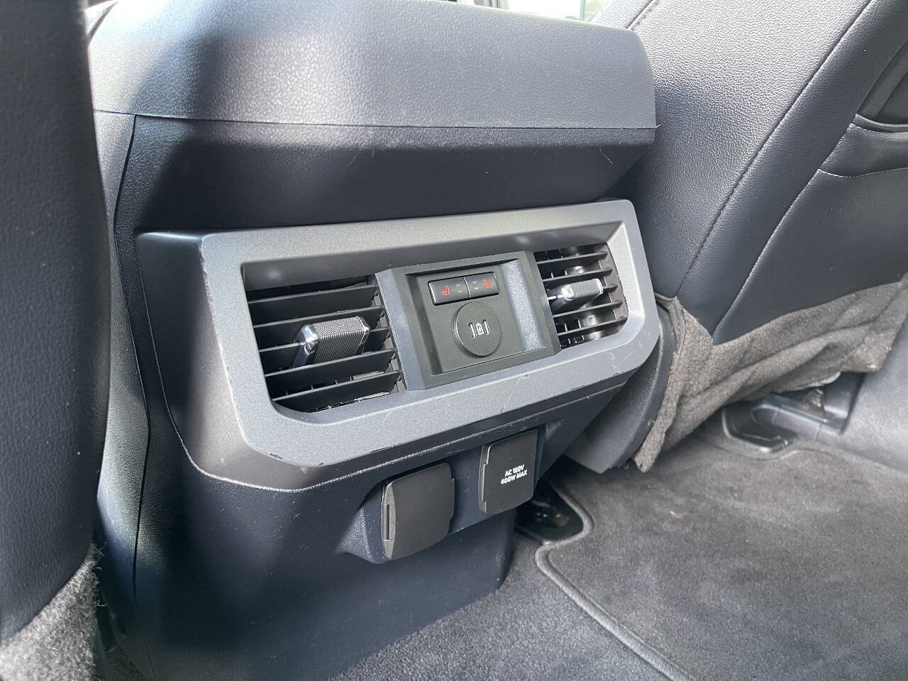 Used 2023 Ford F350 Lariat w/ Lariat Ultimate Package AWD/4WD image 39