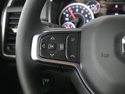 Used 2025 RAM 1500 Big Horn AWD/4WD image 33