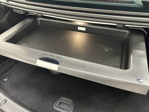 Used 2018 Mercedes-Benz E 300 image 23