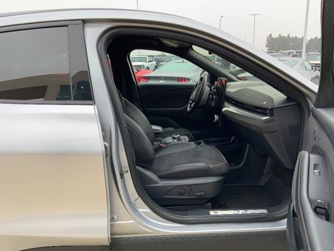 Used 2021 Ford Mustang Mach-E GT image 23