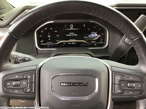 Used 2024 GMC Sierra 3500 Denali Ultimate AWD/4WD image 8
