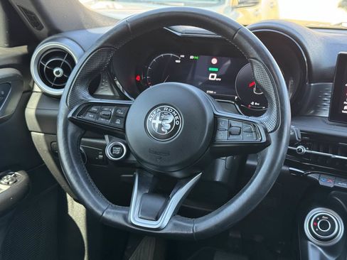 Used 2024 Alfa Romeo Tonale Sprint AWD/4WD image 21