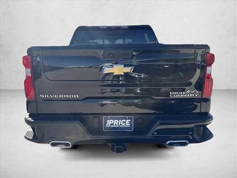 Used 2023 Chevrolet Silverado 1500 High Country w/ Technology Package image 4