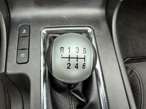 Used 2011 Ford Mustang GT RWD image 28