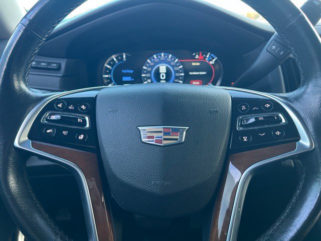 Used 2017 Cadillac Escalade ESV Luxury RWD image 23