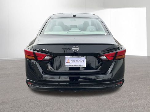 Certified 2025 Nissan Altima 2.5 SV image 5