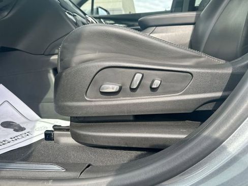 Used 2021 Cadillac XT5 Premium Luxury AWD/4WD image 14