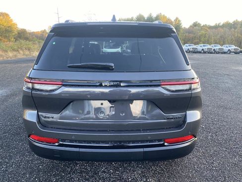 New 2025 Jeep Grand Cherokee Limited image 4