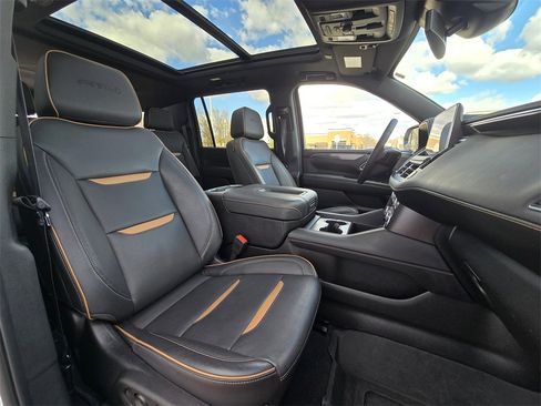 Used 2024 GMC Yukon XL AT4 w/ AT4 Premium Package image 35