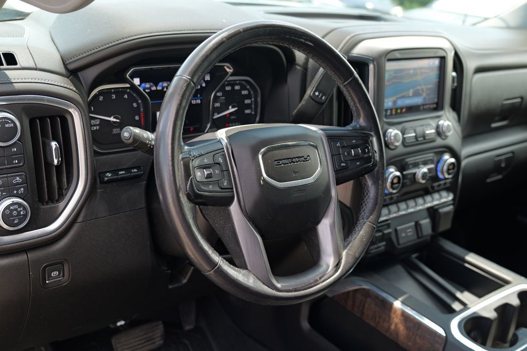 Used 2020 GMC Sierra 1500 Denali w/ Denali Ultimate Package AWD/4WD image 23