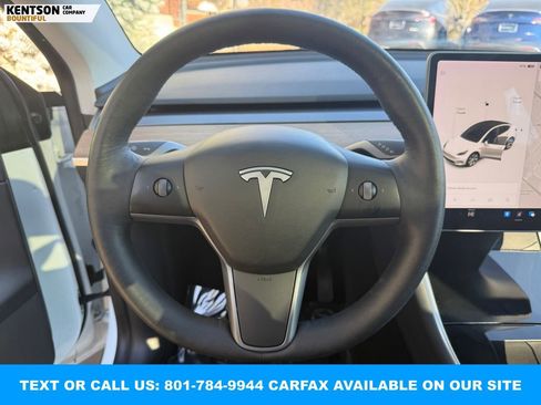 Used 2021 Tesla Model Y Long Range image 17