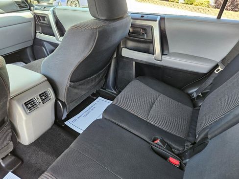 Used 2013 Toyota 4Runner SR5 w/ Convenience Pkg AWD/4WD image 19
