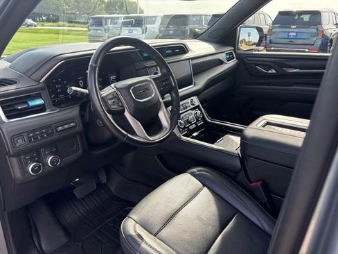 Used 2022 GMC Yukon Denali AWD/4WD image 13