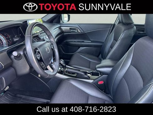 Used 2017 Honda Accord Sport image 14