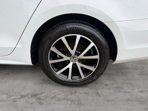 Used 2017 Volkswagen Jetta SE FWD image 42