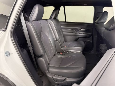 Used 2026 Toyota Grand Highlander AWD Hybrid image 18