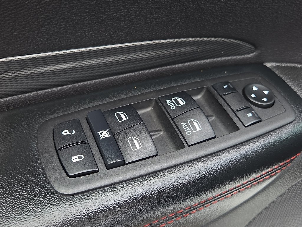 Used 2025 Dodge Durango GT AWD/4WD image 14