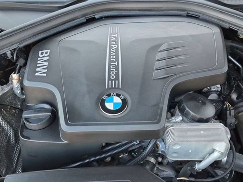 Used 2017 BMW 320i Sedan RWD image 31