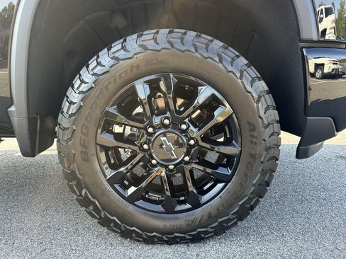 Used 2026 Chevrolet Silverado 2500 LT w/ Trail Boss Package AWD/4WD image 13