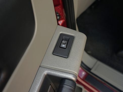 Used 2004 HUMMER H2 w/ Preferred Equipment Group AWD/4WD image 33