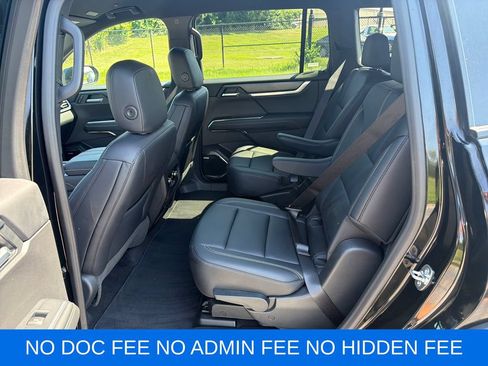 Used 2026 GMC Acadia Elevation w/ Elevation Premium Package FWD image 27