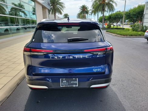 Certified 2026 INFINITI QX60 Luxe w/ Cargo Package FWD image 5