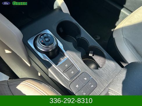 Used 2020 Ford Escape Titanium AWD/4WD image 26