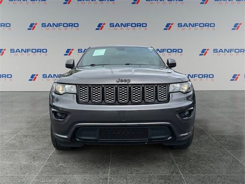 Used 2019 Jeep Grand Cherokee Altitude image 8